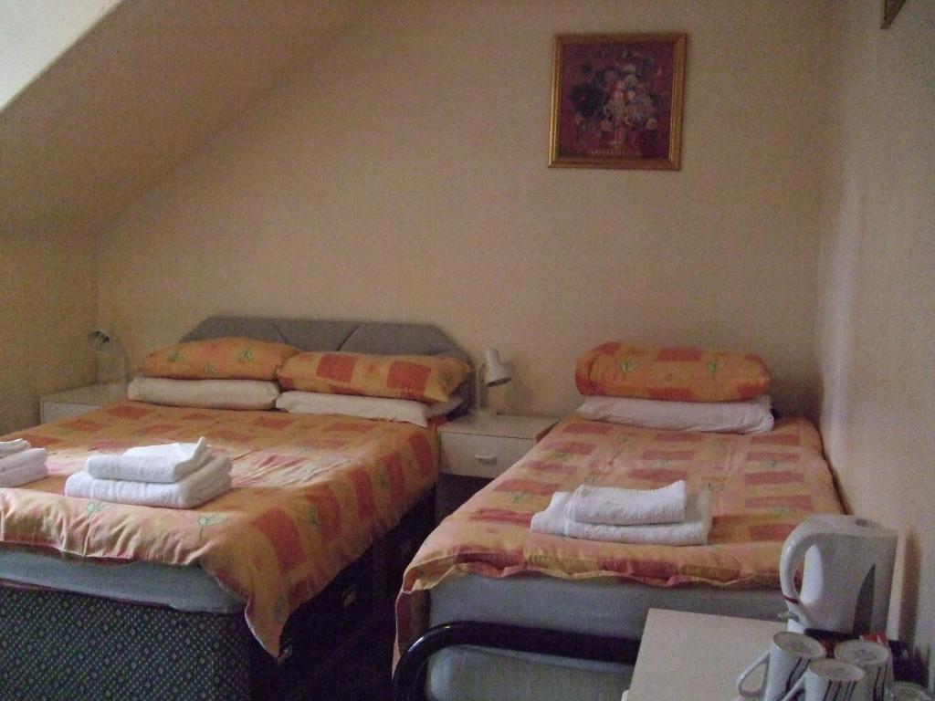 Swanlake Guest House Edimburgo Quarto foto
